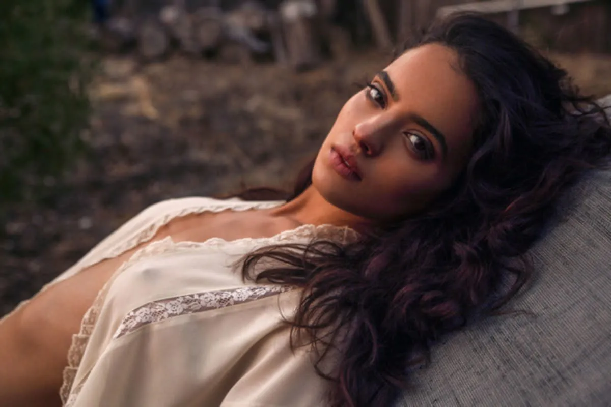 Nina Daniele - nina-daniele-sexy-15.webp